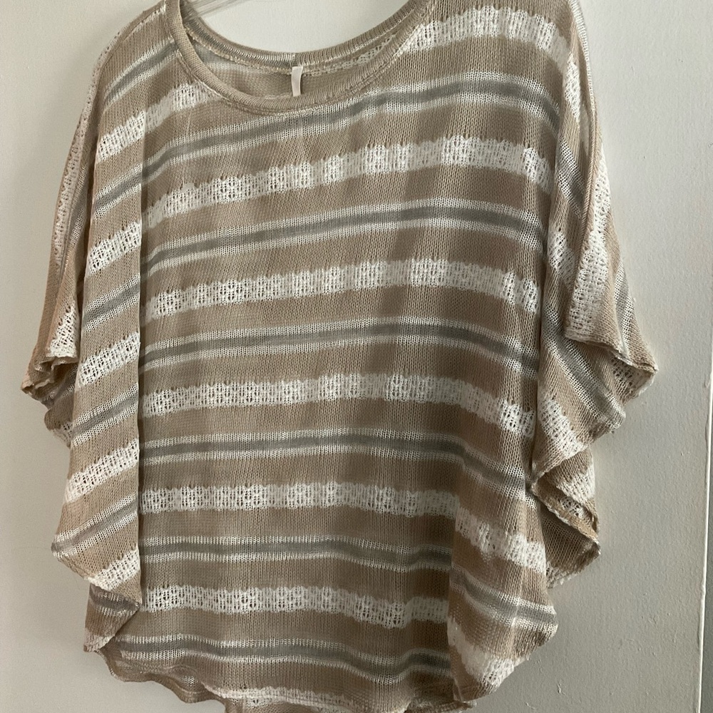 Assorted shirts - Picture 13 of 16